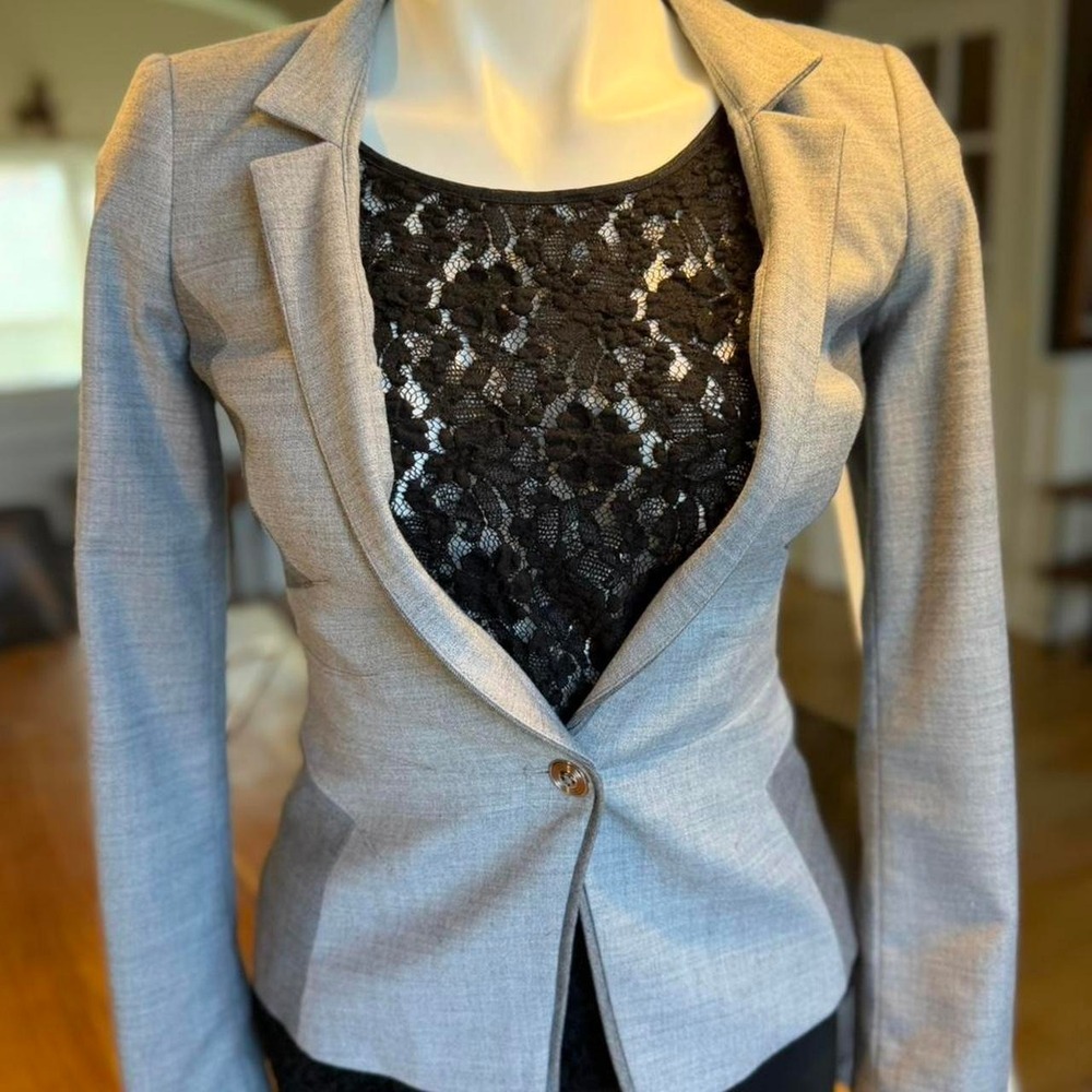 Black lace fitted cap sleeve sheer floral top size small